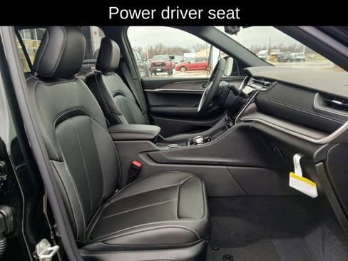 New 2025 Jeep Grand Cherokee L Limited w/ Luxury Tech Group II image 16