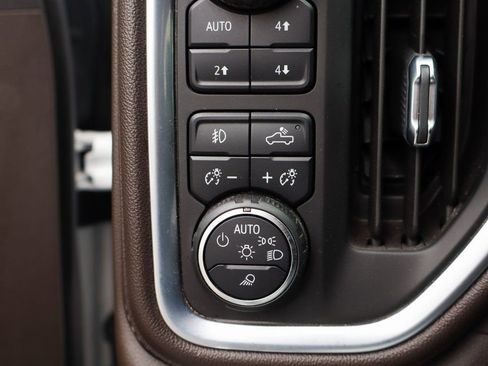 Used 2022 Chevrolet Silverado 1500 LTZ w/ LTZ Premium Package image 20