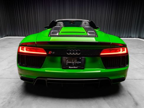 Used 2018 Audi R8 V10 plus AWD/4WD image 12