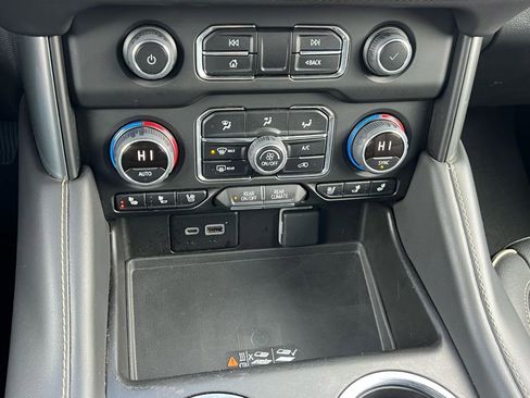 Certified 2023 Chevrolet Suburban Premier AWD/4WD image 34