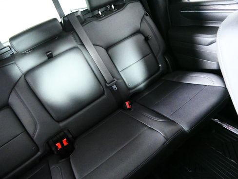 Used 2024 Chevrolet Silverado 3500 LTZ w/ LTZ Convenience Package AWD/4WD image 14