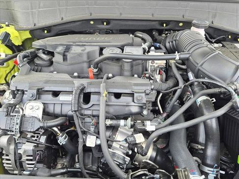 Used 2025 Hyundai Kona Limited FWD image 23