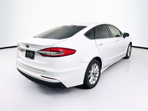 Used 2020 Ford Fusion SE FWD image 9