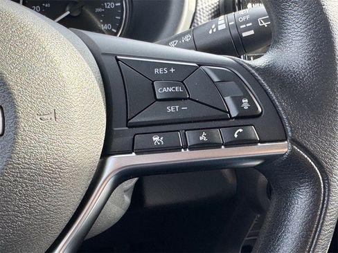 Used 2024 Nissan Kicks SV image 17