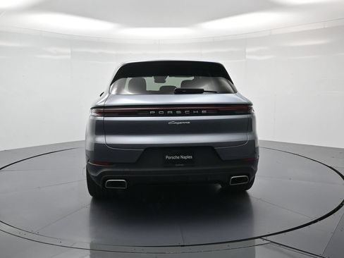 Certified 2026 Porsche Cayenne AWD/4WD image 29