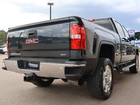 Used 2019 GMC Sierra 2500 SLT w/ Duramax Plus Package AWD/4WD image 6