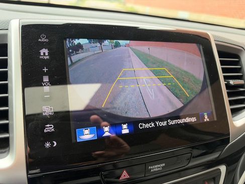 Used 2018 Honda Pilot Elite image 13