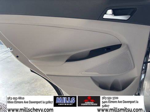 Used 2020 Hyundai Tucson SE image 11