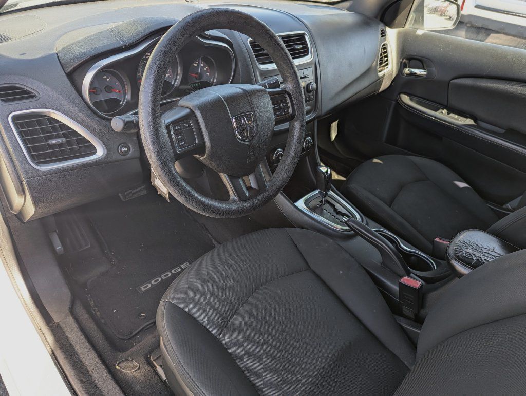 Used 2014 Dodge Avenger SE FWD image 22