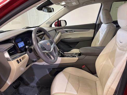 Certified 2023 Cadillac XT5 Premium Luxury image 7