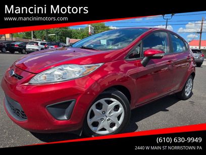 Used 2013 Ford Fiesta SE w/ Moon & Mood Pkg