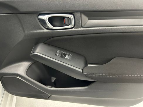 Used 2022 Honda Civic Sport image 22