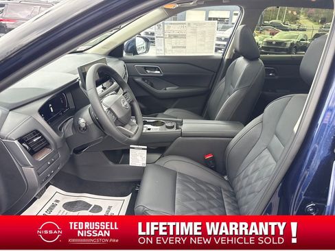 New 2026 Nissan Rogue Platinum w/ Platinum Premium Package image 9