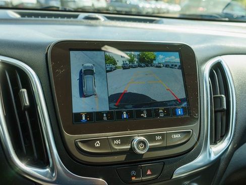 Used 2022 Chevrolet Equinox LT image 29