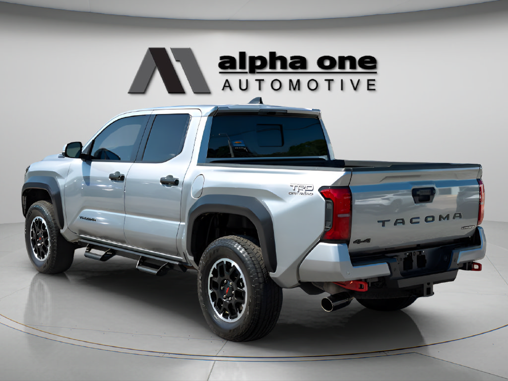 Used 2025 Toyota Tacoma TRD Off-Road w/ TRD Off Road Upgrade Package AWD/4WD image 10