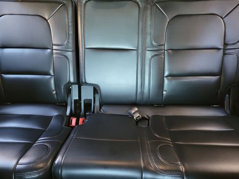 Used 2020 Lincoln Navigator Reserve image 13