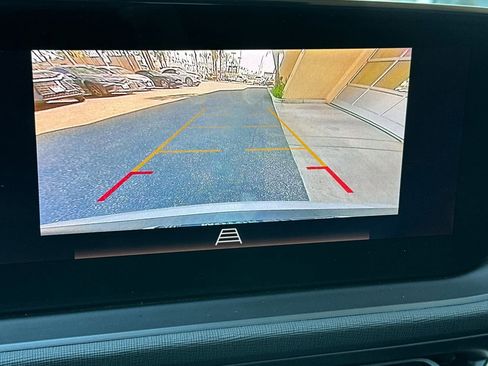 Certified 2025 Buick Envista Preferred image 19