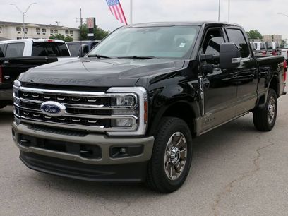 New 2026 Ford F250 King Ranch w/ FX4 Off-Road Package
