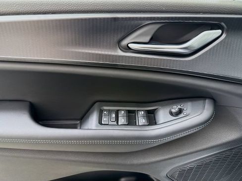 New 2026 Jeep Grand Cherokee L 4WD image 17