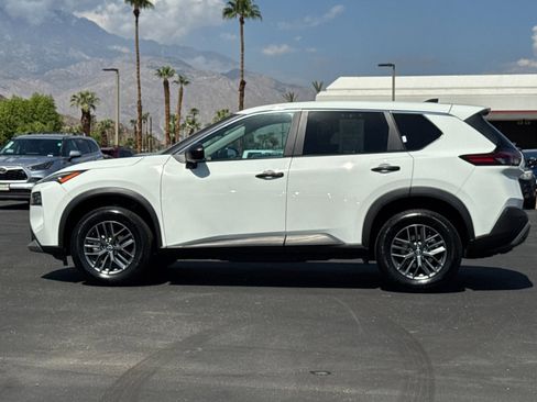 Used 2023 Nissan Rogue S image 6