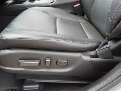 Used 2018 Acura RDX FWD image 25
