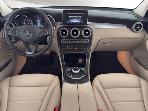 Used 2019 Mercedes-Benz GLC 300 image 19