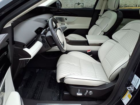 Used 2024 Lincoln Nautilus Black Label w/ Jet Appearance Package (87T) image 19