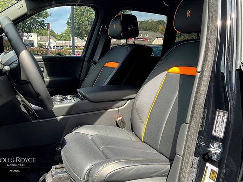 Certified 2025 Rolls-Royce Cullinan Black Badge image 22