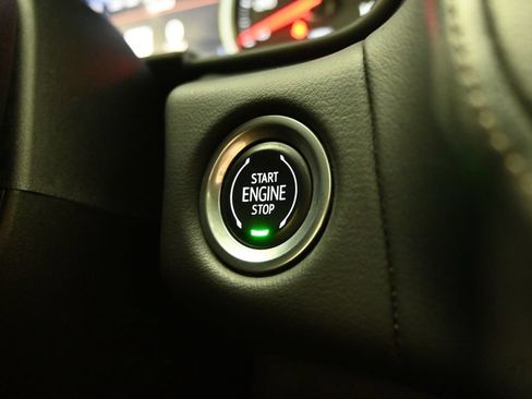 Used 2021 Chevrolet Suburban High Country AWD/4WD image 33