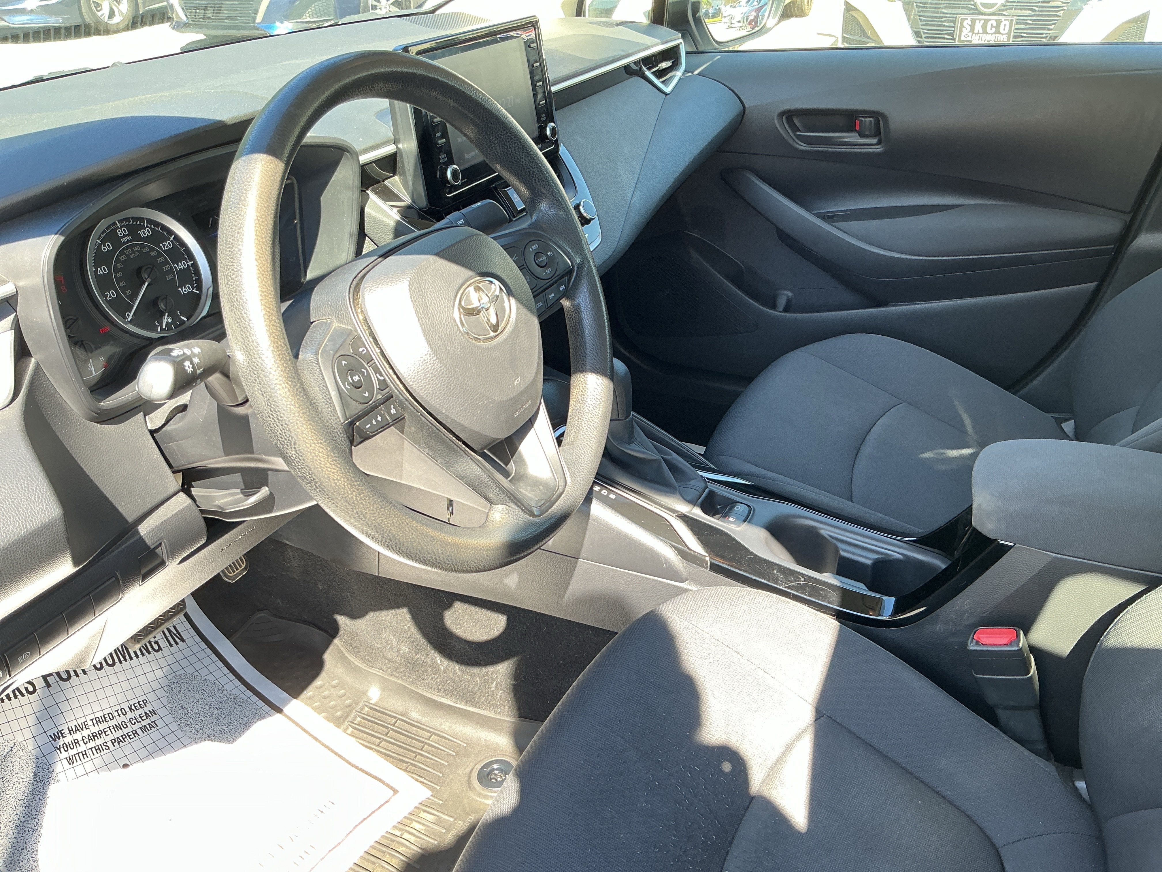 Used 2022 Toyota Corolla LE FWD image 20