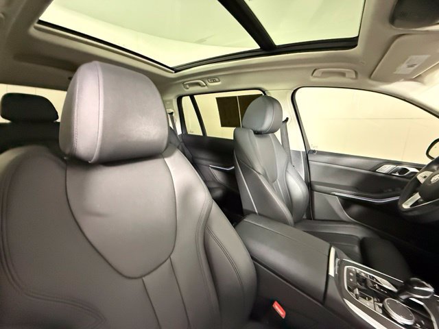 Used 2022 BMW X7 xDrive40i w/ Cold Weather Package AWD/4WD image 31