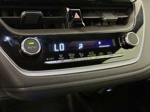 Used 2024 Toyota Corolla SE image 23