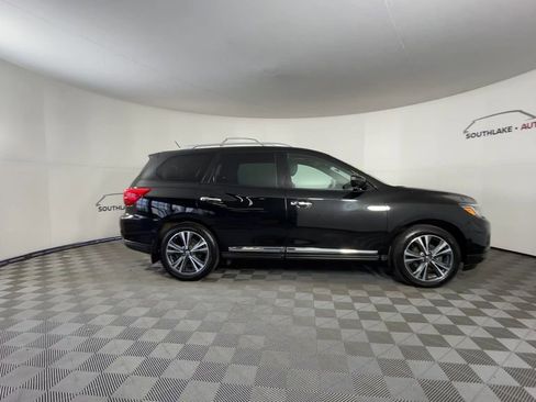 Used 2017 Nissan Pathfinder Platinum w/ Cargo Package image 9