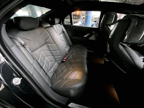 Used 2025 BMW 740i image 20