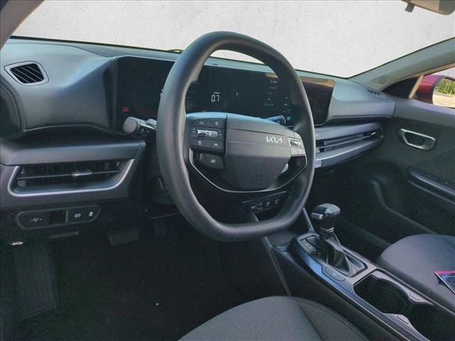 Used 2025 Kia K4 FWD image 10
