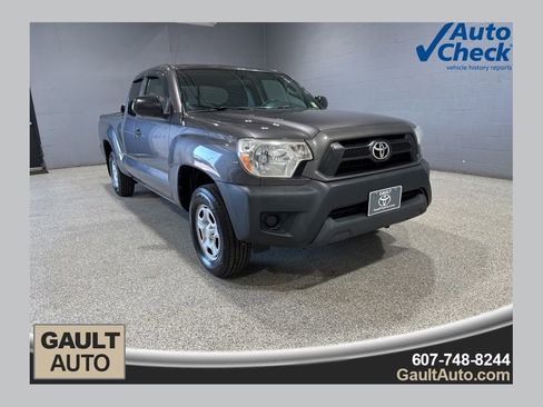 Used 2015 Toyota Tacoma 2WD Access Cab w/ Convenience Package image 1