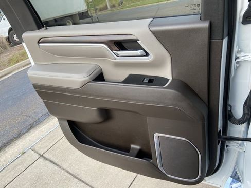 Used 2024 GMC Sierra 2500 SLT w/ Texas SLT Premium Package image 54