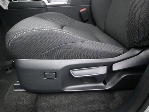 New 2025 Toyota 4Runner SR5 image 9