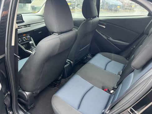 Used 2020 Toyota Yaris LE image 16
