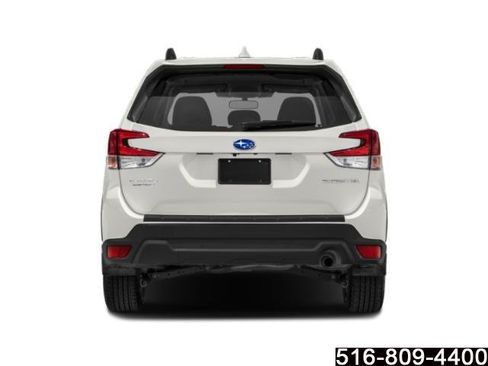 Used 2023 Subaru Forester Premium AWD/4WD image 9