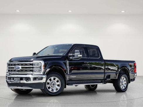 Used 2023 Ford F250 Lariat AWD/4WD image 2