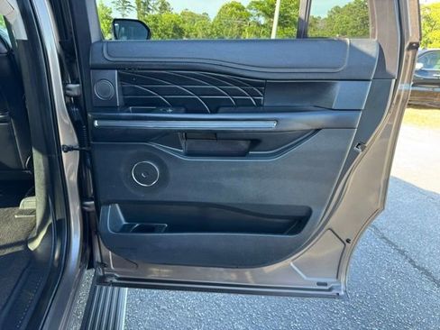 Used 2019 Ford Expedition Max Platinum AWD/4WD image 12