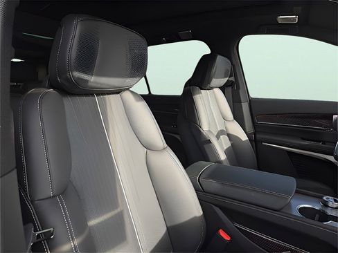 New 2026 Cadillac Vistiq Sport image 20