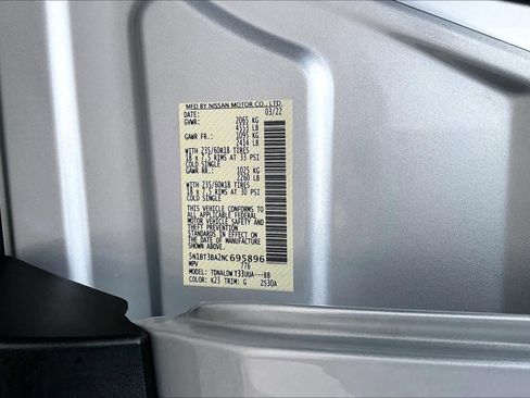 Used 2022 Nissan Rogue SV image 34