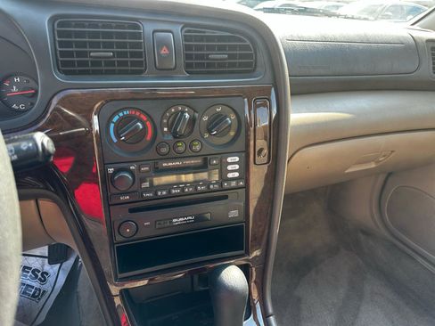 Used 2001 Subaru Outback Wagon AWD/4WD image 47