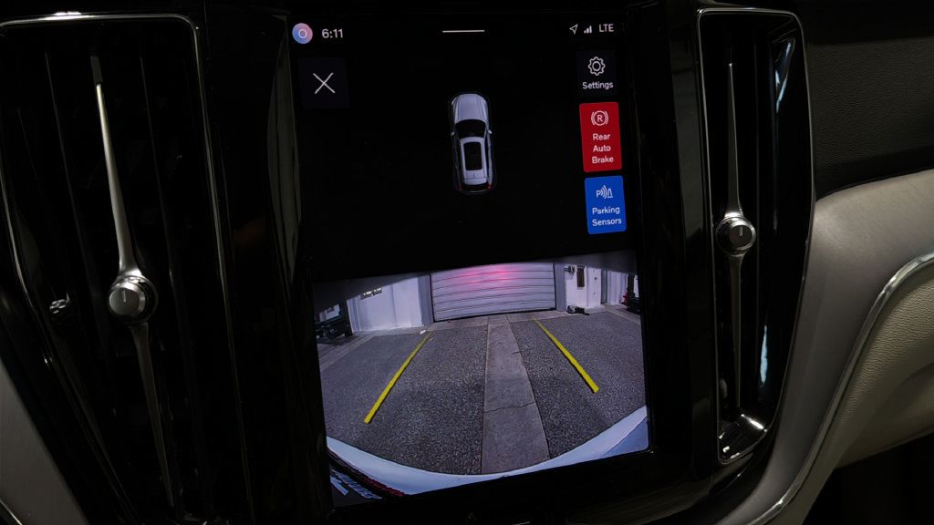 Used 2023 Volvo XC60 B5 Core AWD/4WD image 25