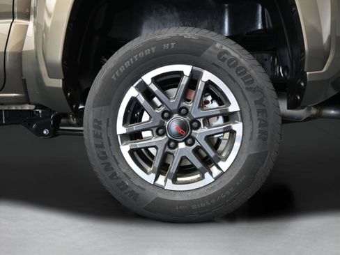 New 2026 Toyota Tacoma Limited AWD/4WD image 33