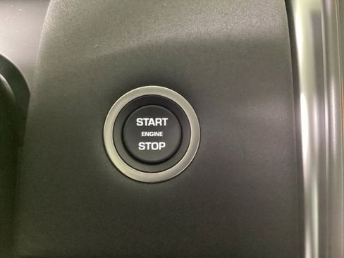 New 2025 Land Rover Discovery Sport S image 21