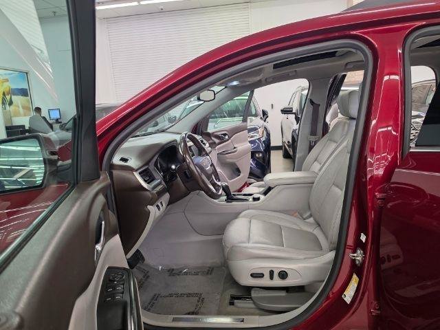 Used 2018 GMC Acadia SLT w/ LPO, Floor Liner Package AWD/4WD image 37