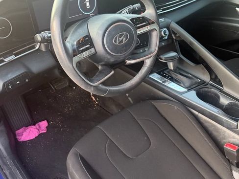 Used 2023 Hyundai Elantra SEL w/ Convenience Package FWD image 6